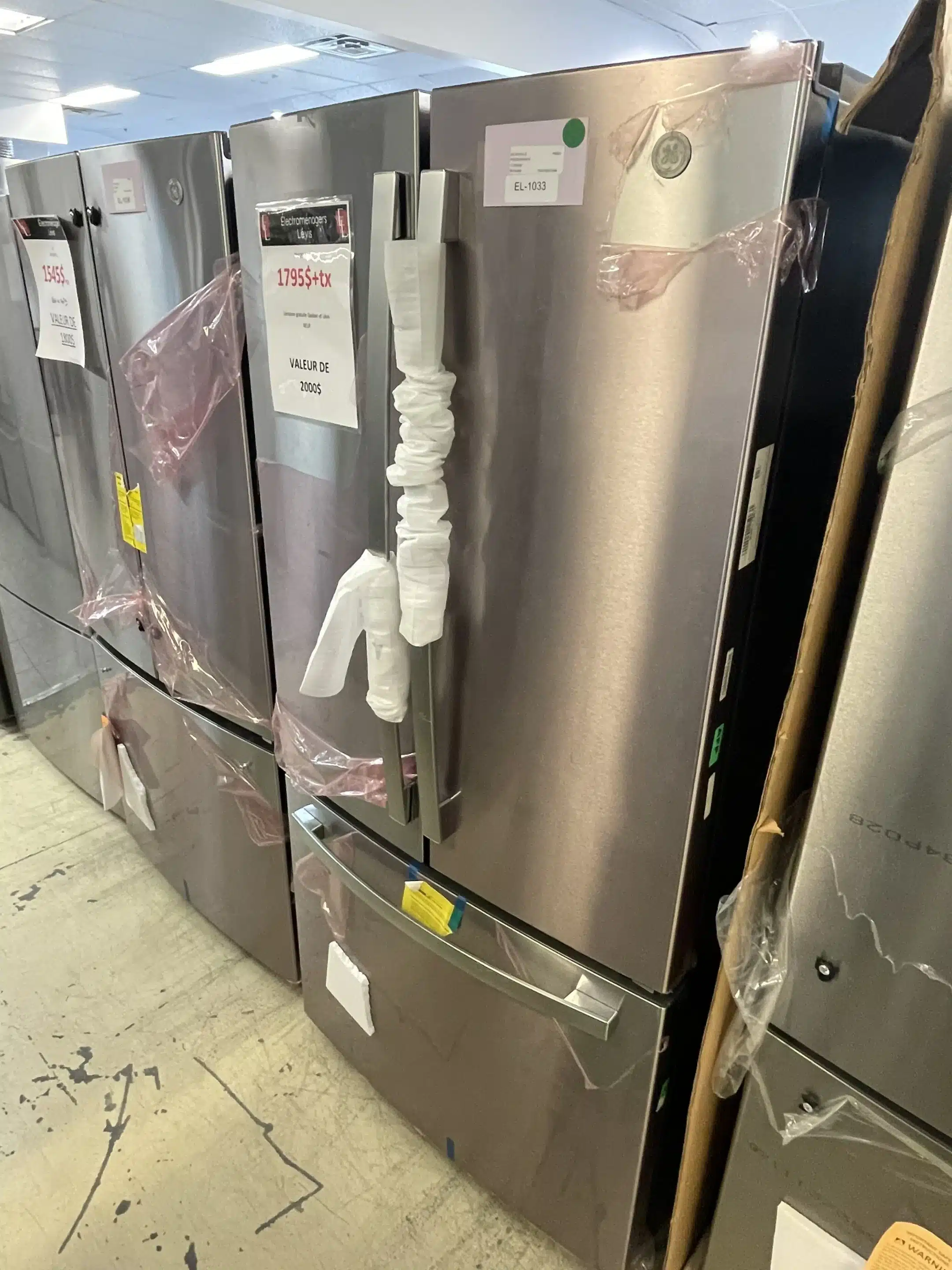 Réfrigérateur 24,8 pi³ à portes françaises, Stainless anti-taches - PNE25NYRKFS – Image 3