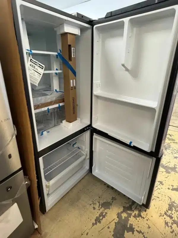 Réfrigérateur GE 30’’ à congélateur inférieur – Acier inoxydable – GBE21AYRKFS – Image 4