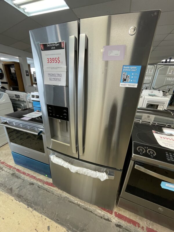 Réfrigérateur porte française 33’’, Cuisinière encastrée et Lave-vaisselle DryBoostMC – Stainless – Image 3