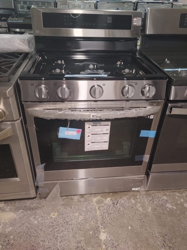 Cuisinière intelligente au gaz LG 30'', Convection véritable, Friture à air, 5.8 pi.cu, Stainless - LRGL5825F – Image 5