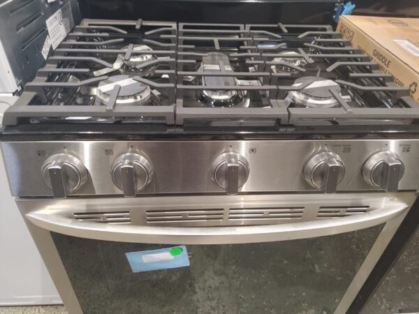 Cuisinière intelligente au gaz LG 30'', Convection véritable, Friture à air, 5.8 pi.cu, Stainless - LRGL5825F – Image 6