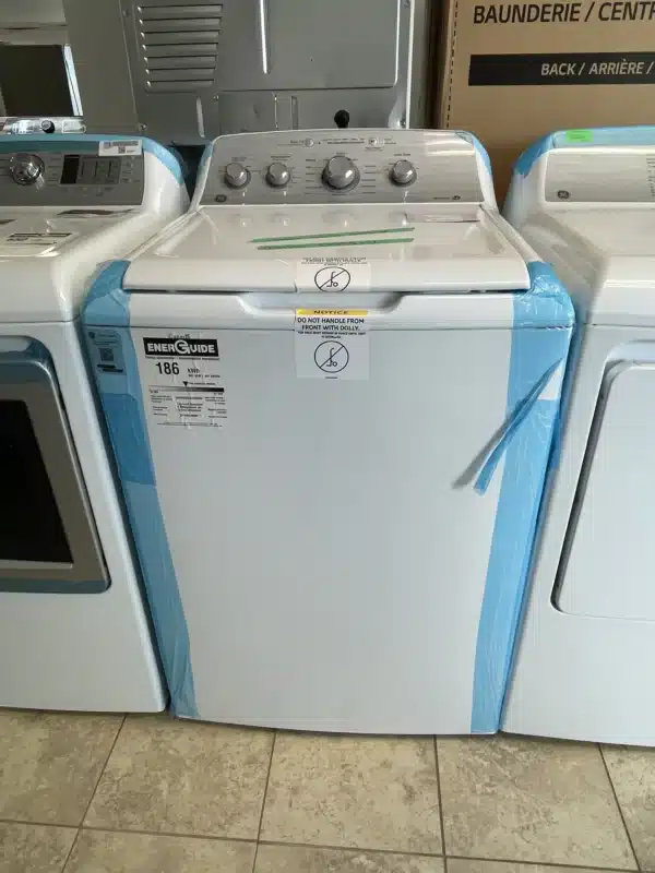 GE 27'' Washer & Dryer Combo, 4.9 + 7.2 cu.ft. – GTW451BMRWS + GTD40EBMRWS - Image 4