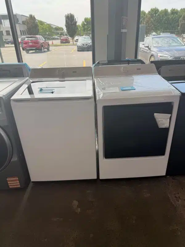 LG 27'' Smart Washer-Dryer Combo, Front Load, White – WM3600HWA-DLE3600W - Image 2
