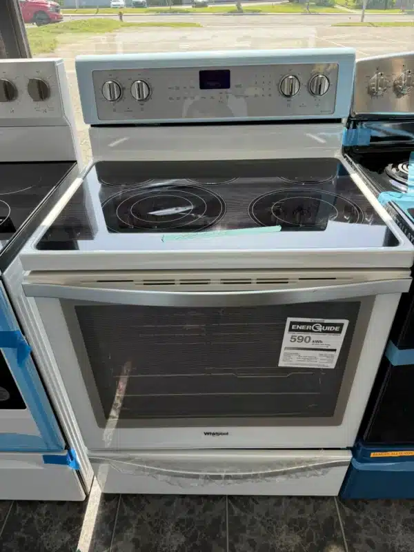 Whirlpool 30″ Electric Range, Smooth Top, White - YWFE745H0FH - Image 4