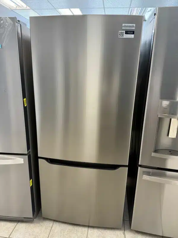 Frigidaire 30” Bottom Freezer Refrigerator – Stainless Steel – GRBN2012AF - Image 4