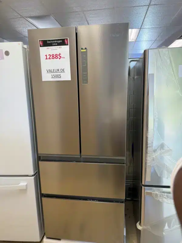 Réfrigérateur GE Profile 28’’ à profondeur de comptoir, portes françaises, 15 pi³ – QJS15HYRBFS – Image 5