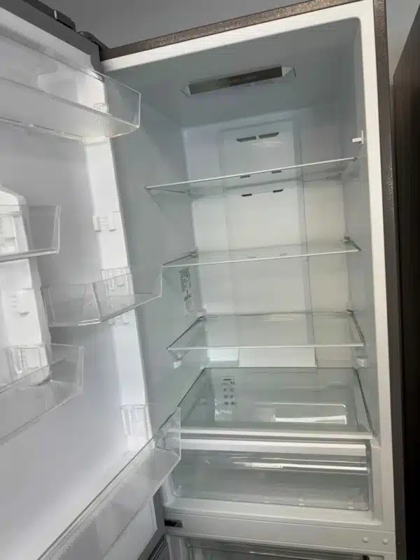 Réfrigérateur Moffat à congélateur inférieur, 11 pi³ – 24 po – Acier inoxydable – MDE11DSVSS – Image 5