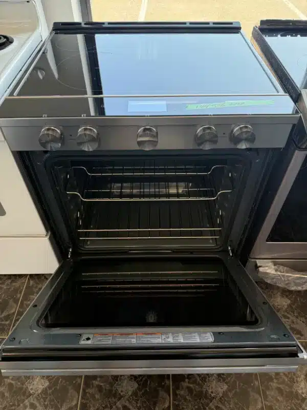 Whirlpool Cuisinière électrique encastrable 24″, Acier inoxydable -  YWEEA25H0HZ – Image 5
