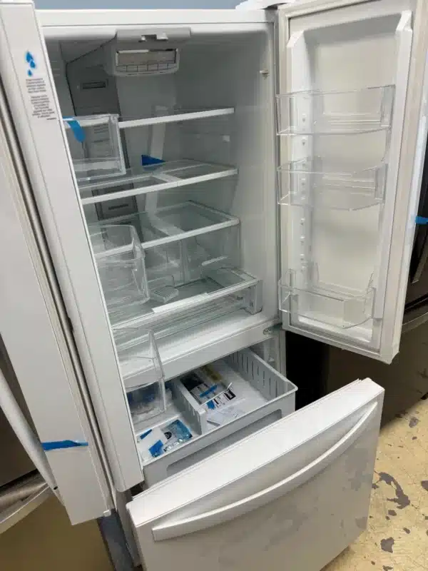 Réfrigérateur Whirlpool 30’’ à portes françaises, profondeur de comptoir, 19,7 pi³ – WRF560SFHW – Image 5